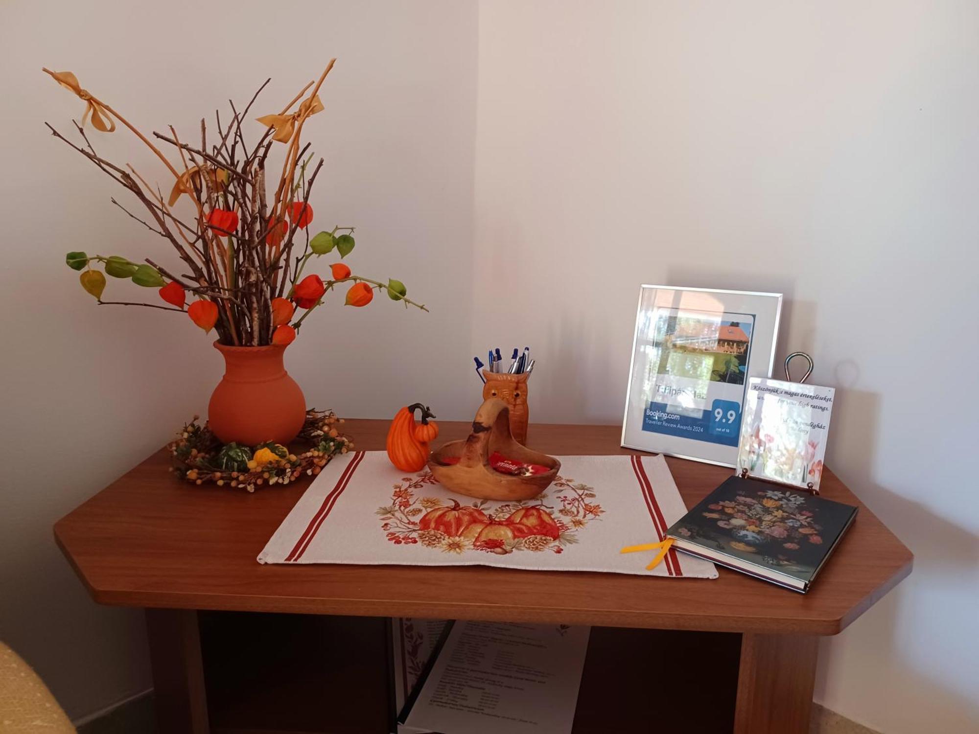 Ferienwohnung Tulipan Haz Bodony Exterior foto